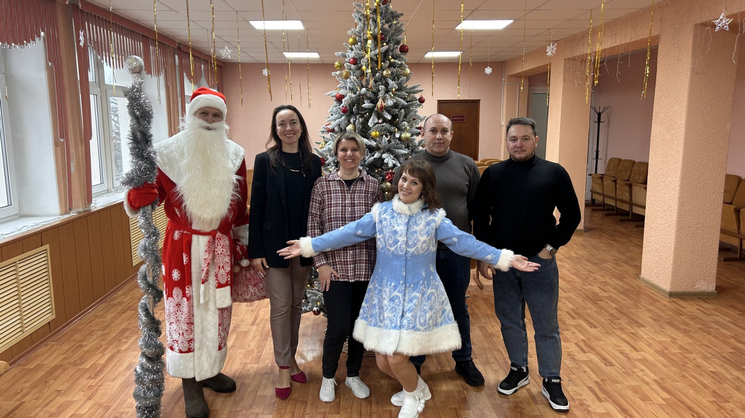 С новым годом! С новым годом!