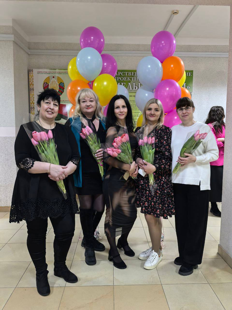 Мужчины «Гомельгипрозема» дарят весну! Мужчины «Гомельгипрозема» дарят весну!