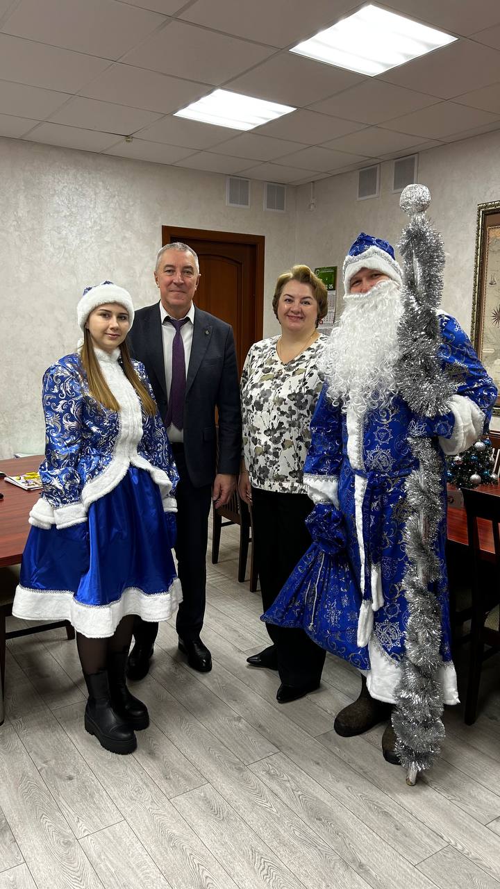 Праздник пришел в каждый кабинет! Праздник пришел в каждый кабинет!